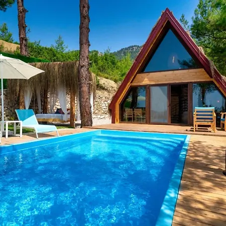 Bubo Bed & Breakfast 4*