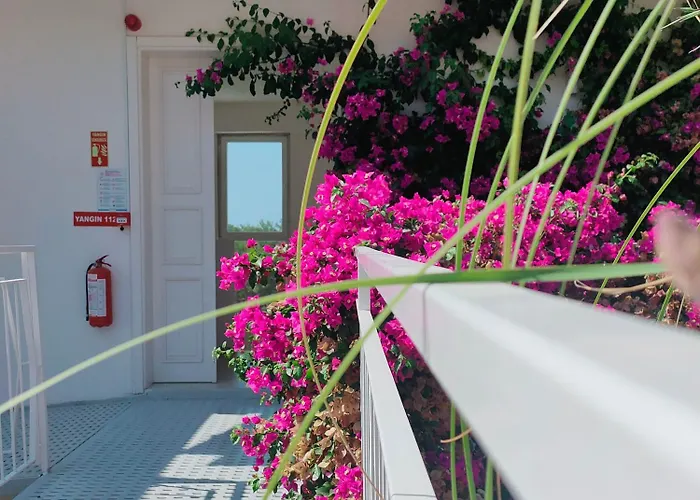 Bubo Faralya Suite Hotel Bed & Breakfast 4*