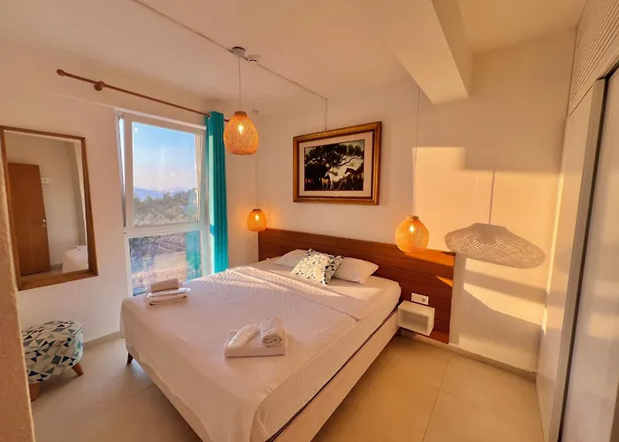Bubo Faralya Suite Hotel Bed & Breakfast 4*