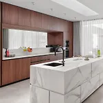 לינה וארוחת בוקר Bubo 4*