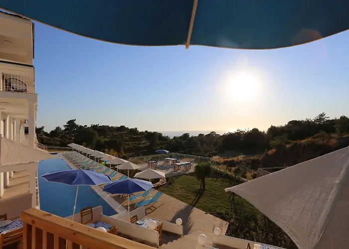 Bubo Faralya Suite Hotel לינה וארוחת בוקר פאראליה