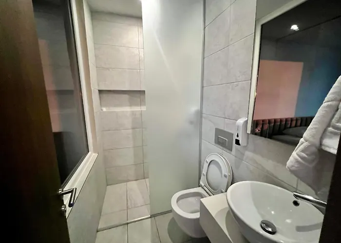 Bubo Faralya Suite Hotel לינה וארוחת בוקר