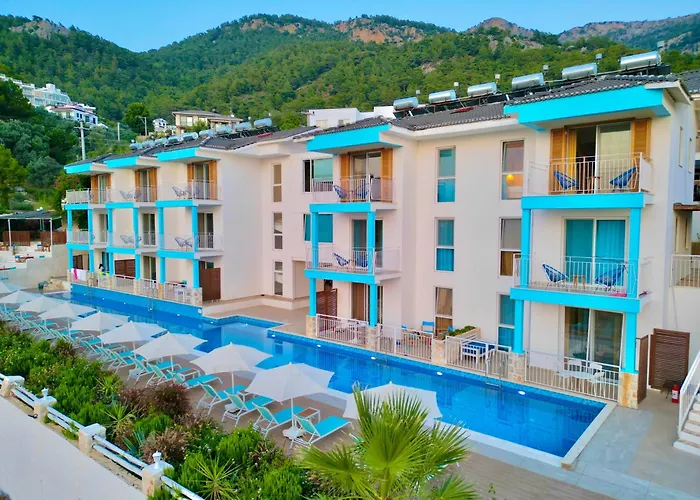 לינה וארוחת בוקר Bubo Faralya Suite Hotel